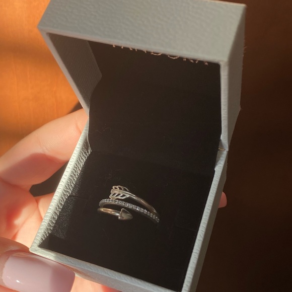 Pandora Arrow Ring - Picture 1 of 2